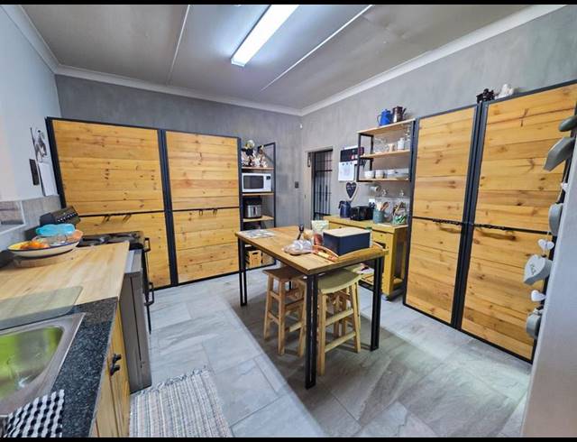 4 BEDROOM HOUSE FOR SALE IN ARCON PARK